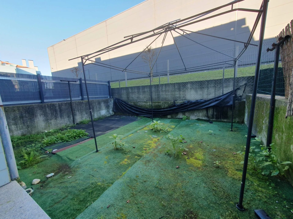 Apartamento T2 para Venda em Canelas Foto 13