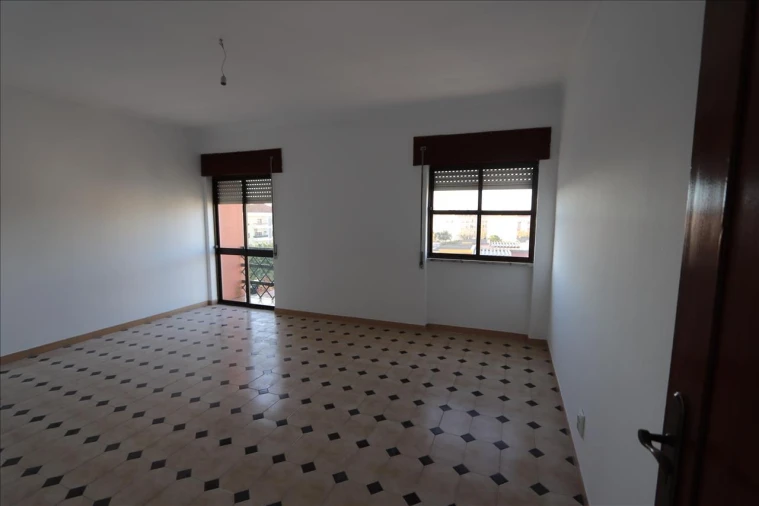 Apartamento T3 para Venda em Moita Foto 2
