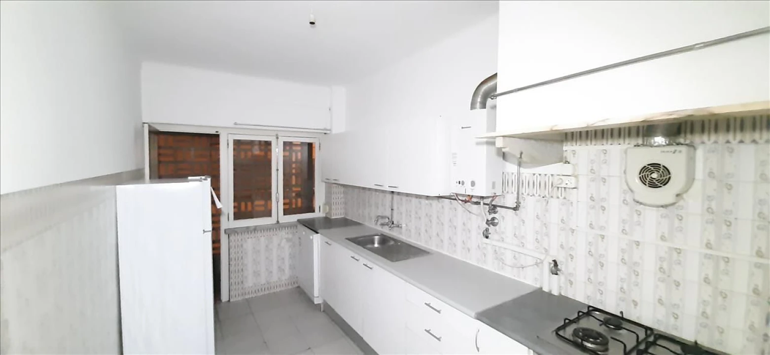 Apartamento T2 para Venda em Amora Foto 5