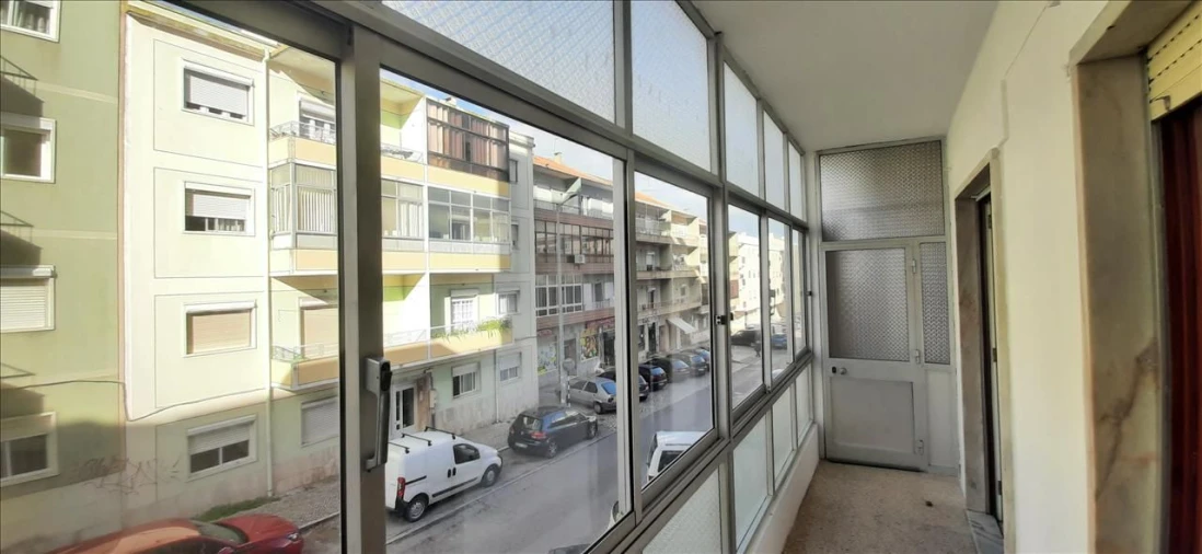 Apartamento T2 para Venda em Amora Foto 6