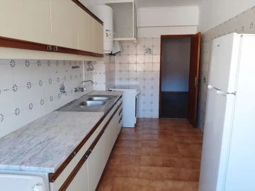 Apartamento T2 para Venda em Agualva e Mira-Sintra