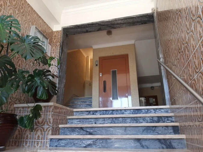 Apartamento T2 para Venda em Agualva e Mira-Sintra Foto 2
