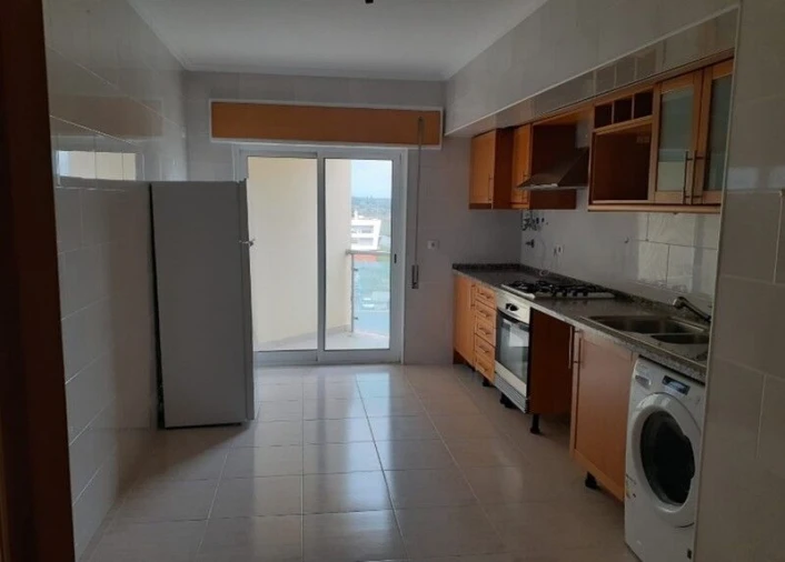Apartamento T2 para Venda em Azambuja Foto 7