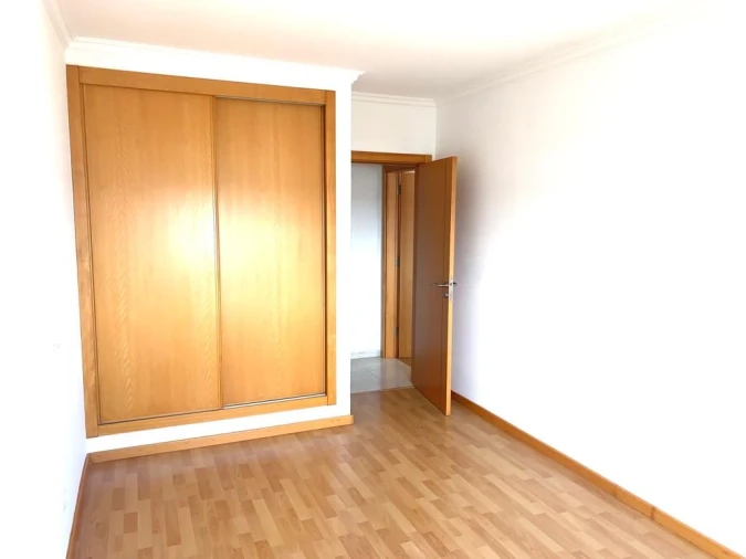 Apartamento T2 para Venda em Azambuja Foto 7