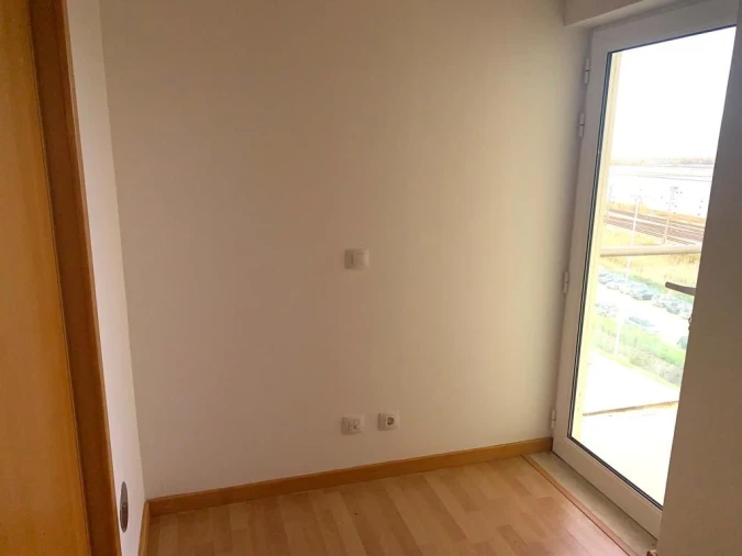 Apartamento T2 para Venda em Azambuja Foto 9
