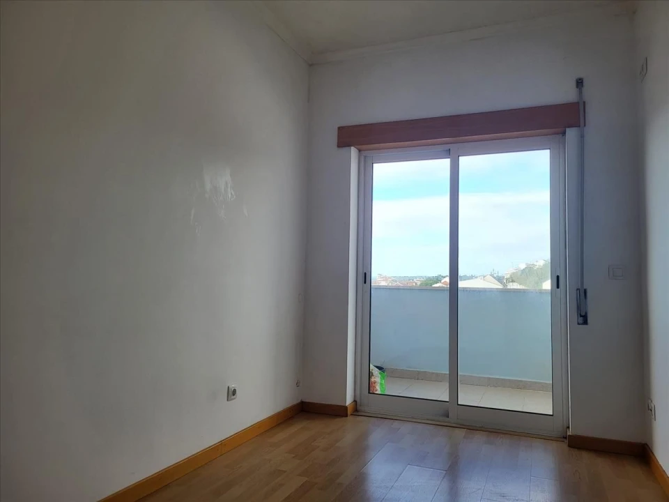Apartamento T3 para Venda em Azambuja Foto 9