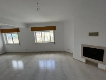 Apartamento T3 para Venda em Azambuja