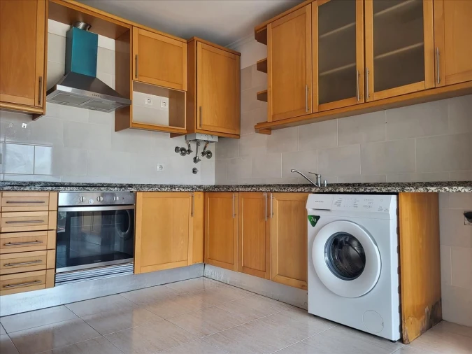 Apartamento T3 para Venda em Azambuja Foto 3