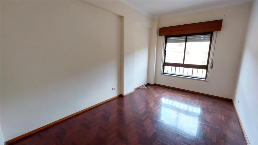 Apartamento T2 para Venda em Queluz e Belas Foto 9