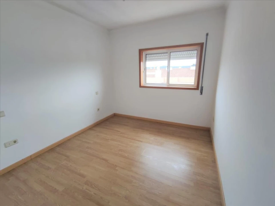 Apartamento T2 para Venda em O. Azeméis, Riba-Ul, Ul, Macinhata Seixa, Madail Foto 11