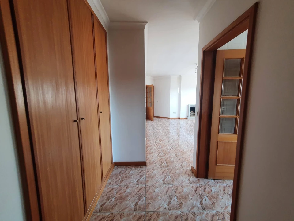 Apartamento T2 para Venda em O. Azeméis, Riba-Ul, Ul, Macinhata Seixa, Madail Foto 4