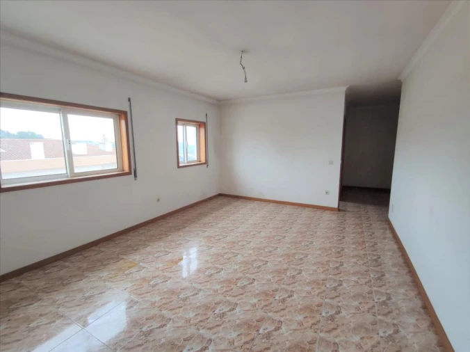 Apartamento T2 para Venda em O. Azeméis, Riba-Ul, Ul, Macinhata Seixa, Madail Foto 3
