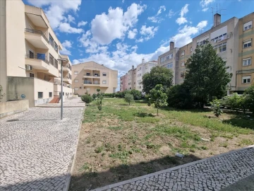 Apartamento T3 para Venda em Marvila, Ribeira Santarém, São Salvador, São Nicolau