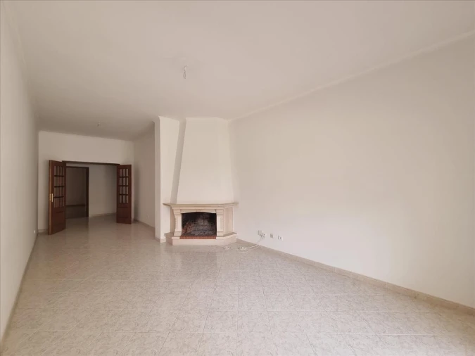 Apartamento T3 para Venda em Marvila, Ribeira Santarém, São Salvador, São Nicolau Foto 3