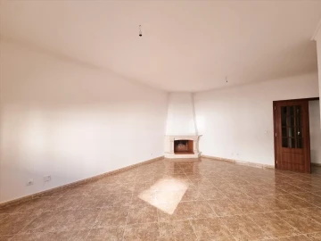 Apartamento T2 para Venda em Marvila, Ribeira Santarém, São Salvador, São Nicolau