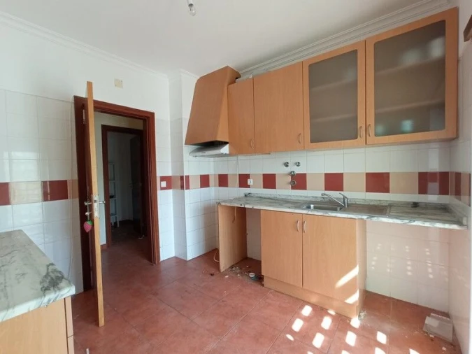 Apartamento T4 para Venda em Alter do Chão Foto 4