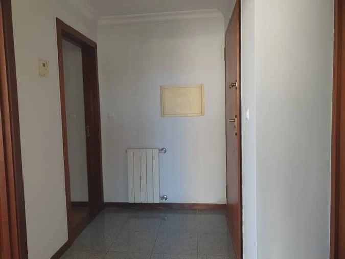 Apartamento T2 para Venda em Moreira Foto 3