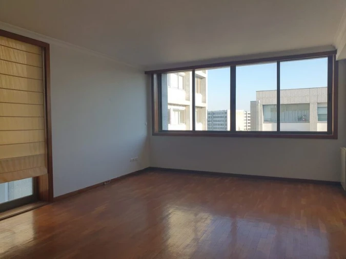 Apartamento T2 para Venda em Moreira Foto 6