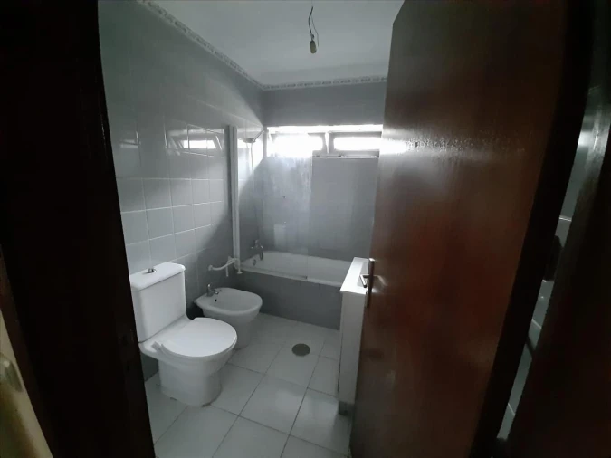 Apartamento T2 para Venda em Valongo Foto 12