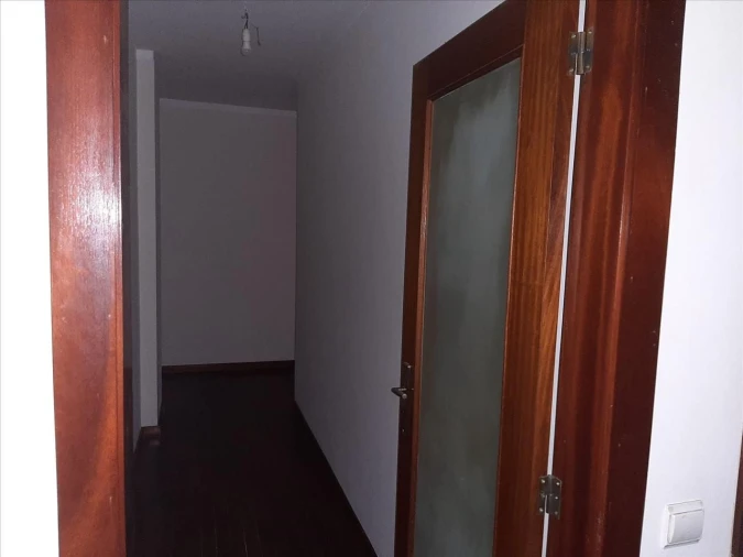 Apartamento T2 para Venda em Valongo Foto 13