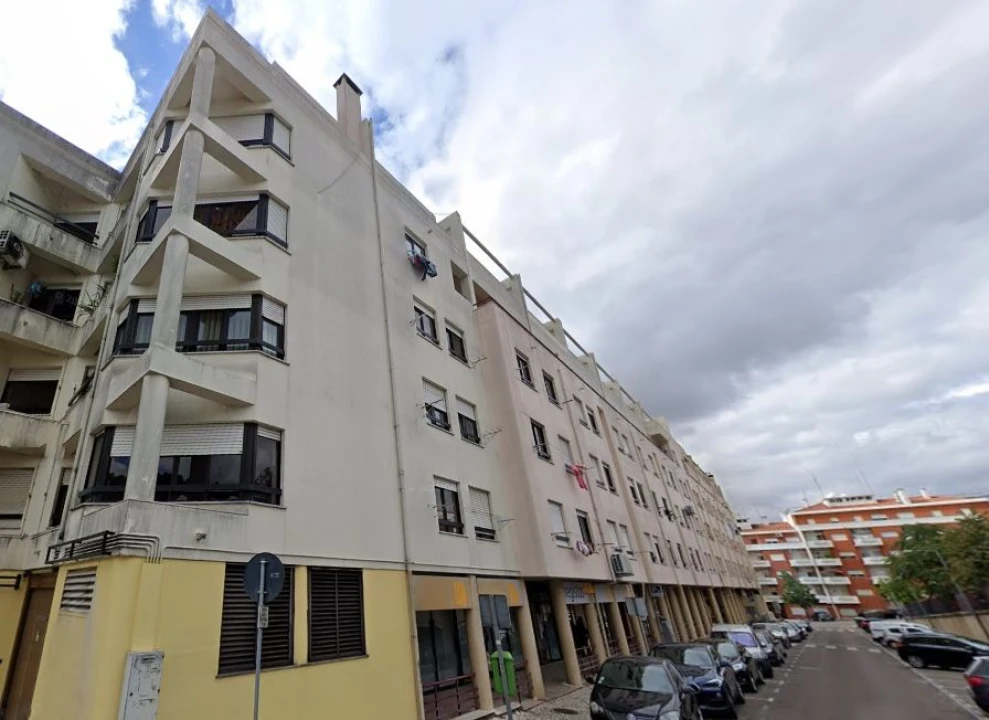 Apartamento T2 para Venda em Sé e São Lourenço Foto 3