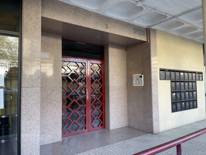 Apartamento T2 para Venda em Sé e São Lourenço Foto 2