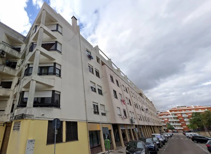 Apartamento T2 para Venda em Sé e São Lourenço Foto 3