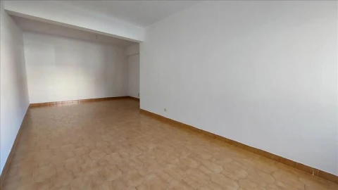 Apartamento T2 para Venda em Agualva e Mira-Sintra