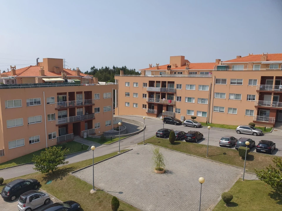 Apartamento T2 para Venda em Canelas Foto 17
