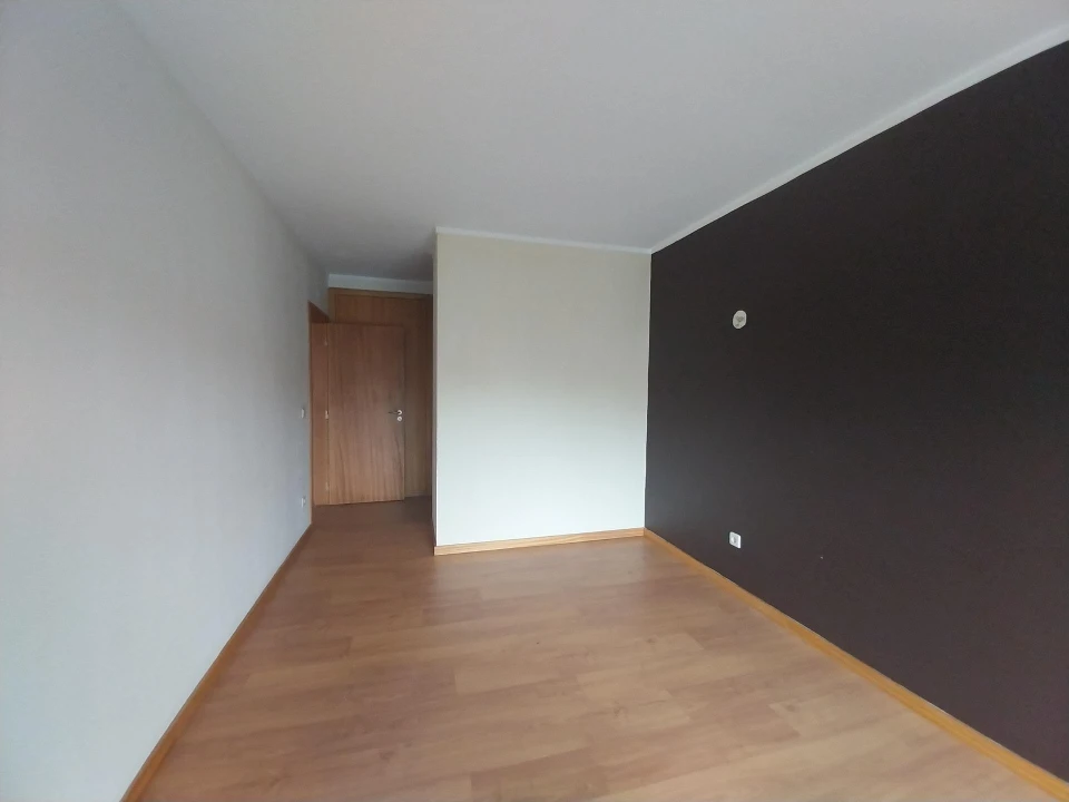 Apartamento T2 para Venda em Canelas Foto 8