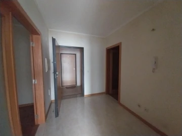 Apartamento T2 para Venda em Canelas