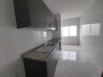 Apartamento T2 para Venda em Canelas