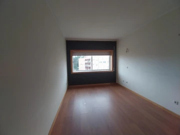 Apartamento T2 para Venda em Canelas