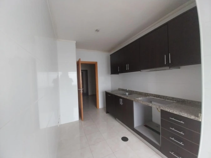 Apartamento T2 para Venda em Canelas Foto 6