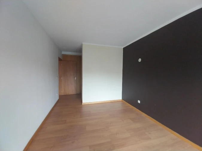 Apartamento T2 para Venda em Canelas Foto 8