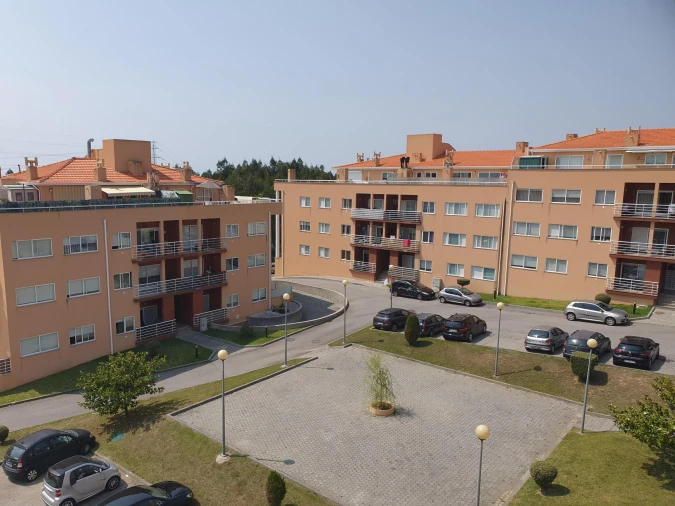 Apartamento T2 para Venda em Canelas Foto 17