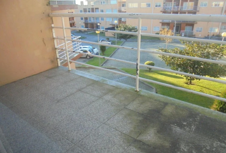 Apartamento T2 para Venda em Canelas Foto 15