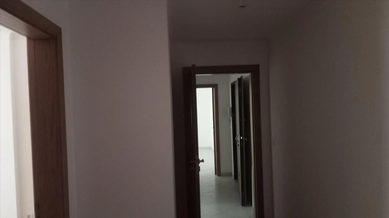 Apartamento T2 para Venda em Tavarede Foto 8