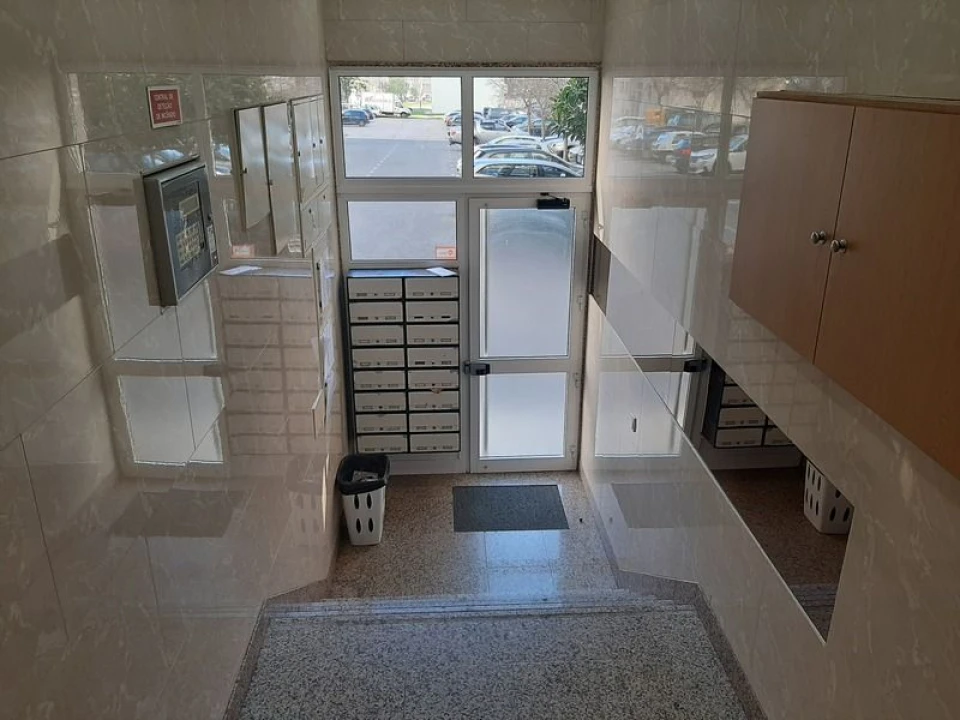 Apartamento T3 para Venda em Carregado e Cadafais Foto 2