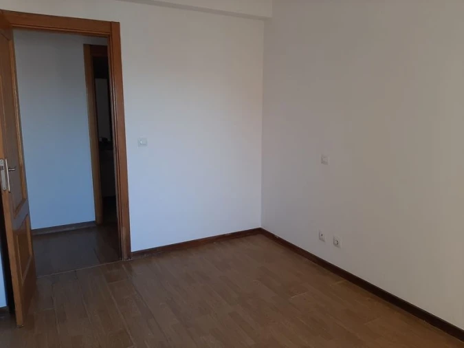Apartamento T3 para Venda em Carregado e Cadafais Foto 14