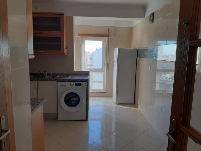 Apartamento T3 para Venda em Carregado e Cadafais Foto 19