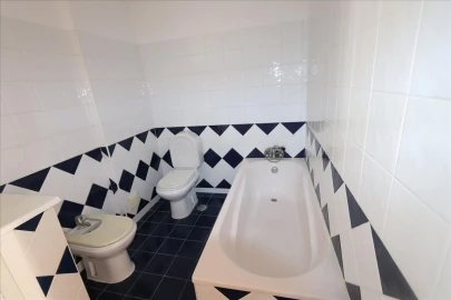 Apartamento T3 para Venda em Fernao Ferro