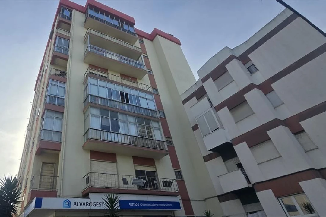 Apartamento T3 para Venda em Fernao Ferro Foto 15