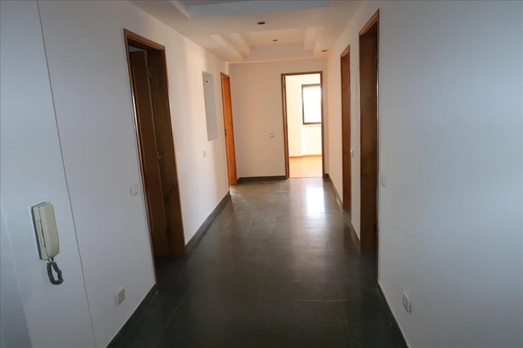 Apartamento T3 para Venda em Fernao Ferro Foto 2