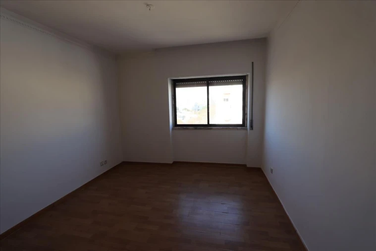 Apartamento T3 para Venda em Fernao Ferro Foto 8