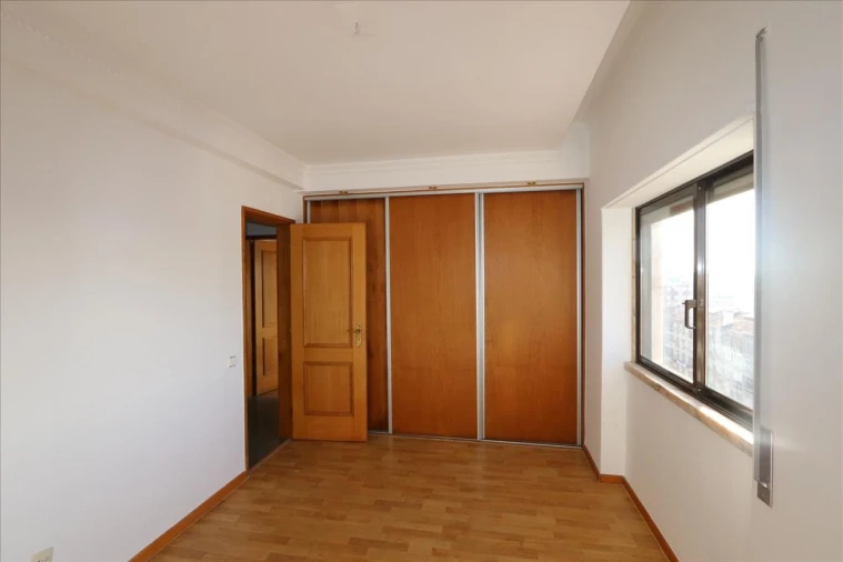 Apartamento T3 para Venda em Fernao Ferro Foto 9