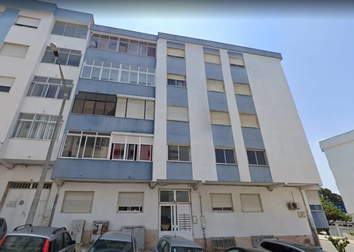 Apartamento T3 para Venda em Seixal Foto 1