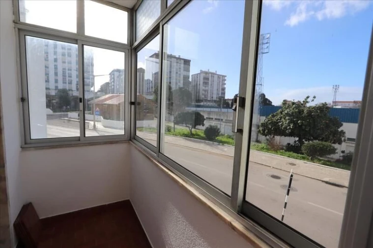 Apartamento T3 para Venda em Seixal Foto 10