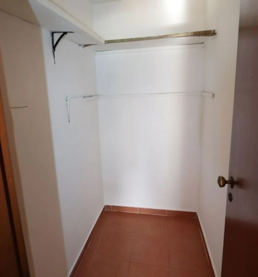 Apartamento T3 para Venda em Seixal Foto 11
