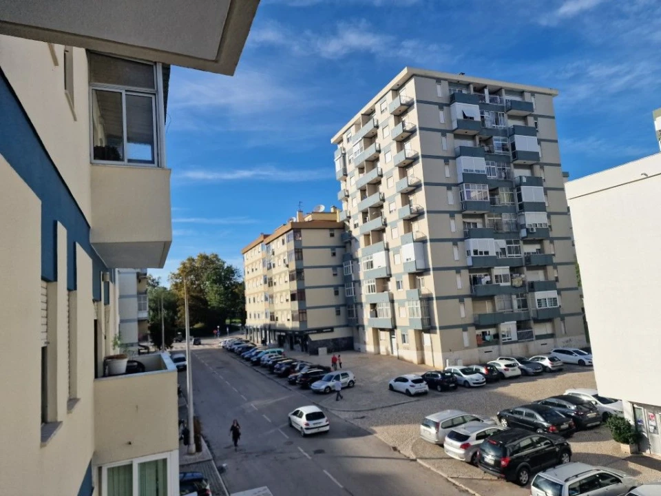 Apartamento T2 para Venda em Fernao Ferro Foto 18